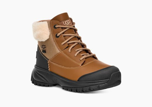 UGG Yose Fluff 2 Boot Chestnut 1130901