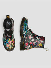 Lade das Bild in den Galerie-Viewer, Dr.Martens 1460 Pascal Floral black 26920101
