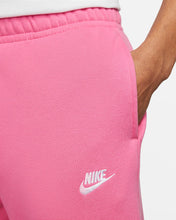 Lade das Bild in den Galerie-Viewer, Nike Sportswear Club Jogginghose Fleece Pinksicle BV2737-684
