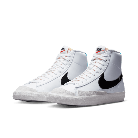Nike Blazer Mid ‘77 white black blue BQ6806-121