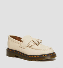 Lade das Bild in den Galerie-Viewer, Dr.Martens Adrian Parchment Beige Virginia 22760292
