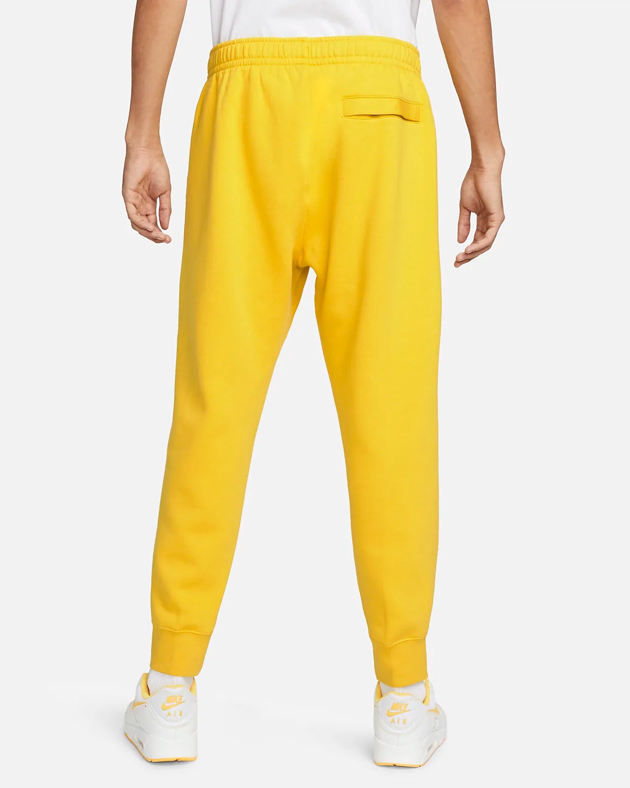 Nike Sportswear Club Jogginghose Fleece Vivid Sulfur BV2671-709