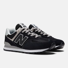 Lade das Bild in den Galerie-Viewer, New Balance Sneaker ML574 EVB black white
