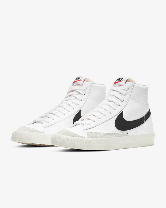 Nike Blazer Mid ‘77 white black BQ6806-100