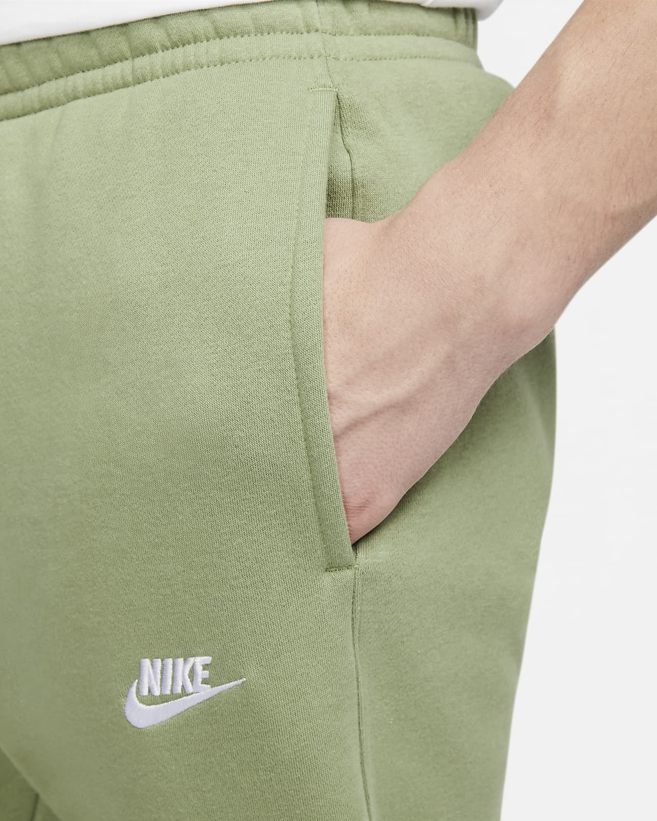 Nike Sportswear Club Jogginghose Fleece Oilgreen BV2671-386