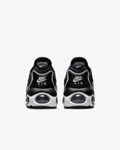 Lade das Bild in den Galerie-Viewer, Nike Air Max TW Black White DQ3984-001
