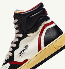 Lade das Bild in den Galerie-Viewer, Autry Action Shoes Liberty High Sneaker Men white black red LUHM-HL03
