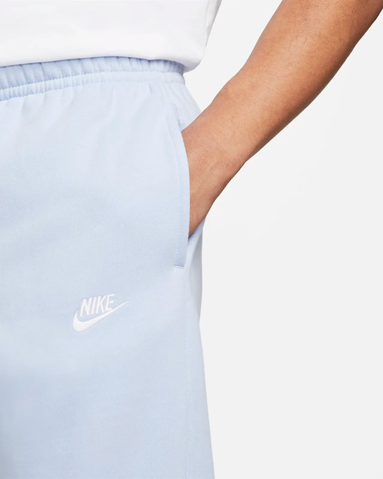 Nike Sportswear Club Jogginghose Fleece light marine BV2671-548