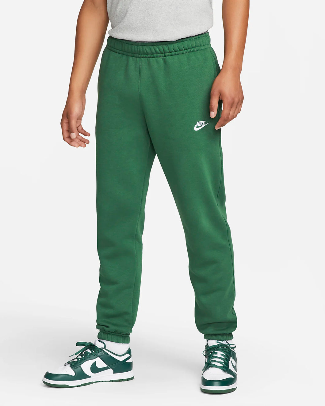 Nike Sportswear Club Jogginghose Fleece gorge green BV2737-341