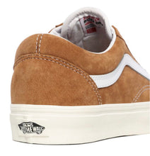 Lade das Bild in den Galerie-Viewer, VANS Old Skool Pig Suede Brown / cognac braun VN0A4BV518M
