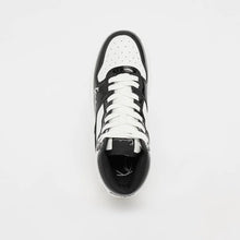 Lade das Bild in den Galerie-Viewer, Karl Kani 89 High PRM Sneaker white black

