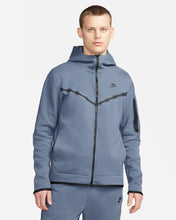 Lade das Bild in den Galerie-Viewer, Nike Sportswear Tech Fleece Full-Zip Hoodie Diffused Blue CU4489-491
